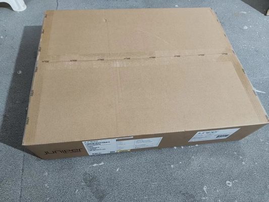 QFX5120-32C-AFO Unternehmens-Schalter 32x100G 1U Wechselstrom-Backbord Einlass und P.S.-Seitenauspuff